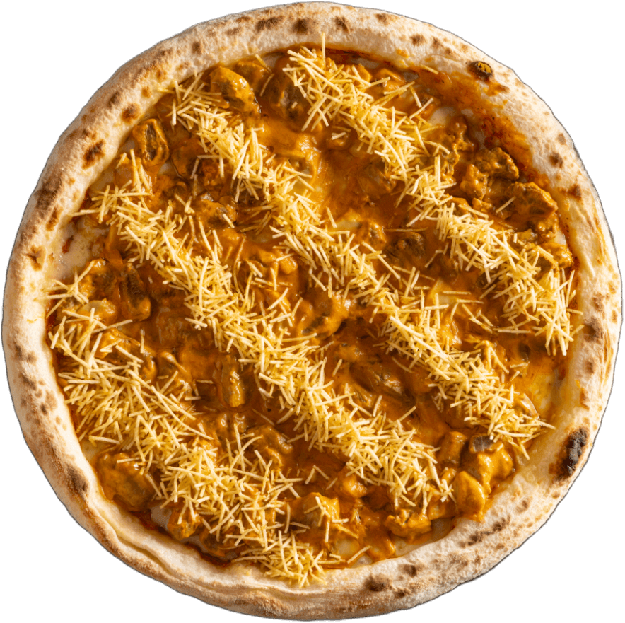 Pizza Strogonoff de Carne com molho cremoso, pedaços suculentos de carne e queijo gratinado e batata palha fininha.